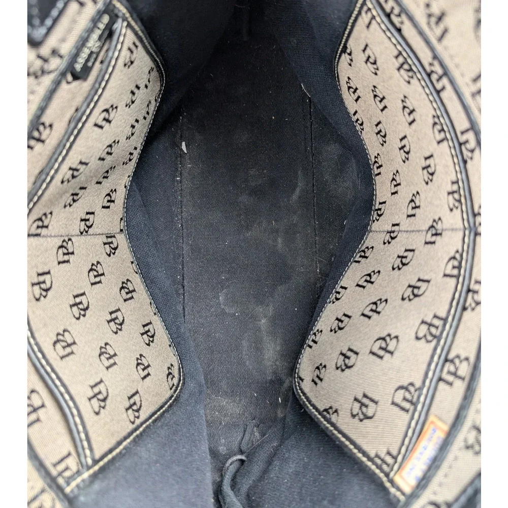 Dooney & Bourke brand dooney
